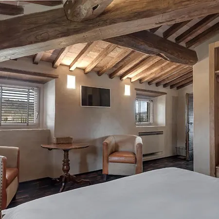 Cuprena Farm stay *
